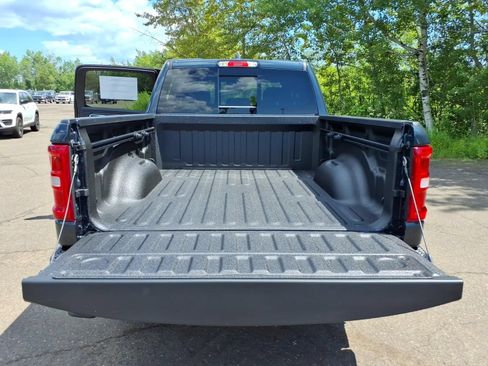 New 2026 RAM 1500 Big Horn AWD/4WD image 14