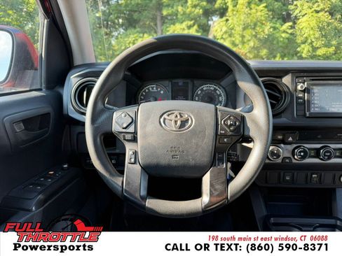 Used 2018 Toyota Tacoma SR AWD/4WD image 21