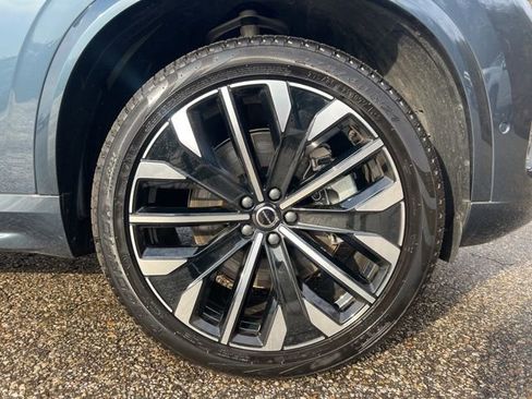 Certified 2025 Volvo XC90 T8 Ultra w/ Protection Package Premier AWD/4WD image 12