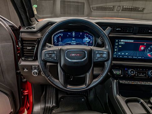 Used 2025 GMC Sierra 2500 AT4X AWD/4WD image 17