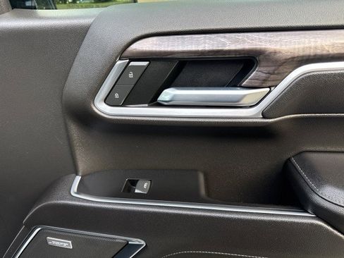 Used 2022 Chevrolet Silverado 1500 LTZ w/ LTZ Premium Package image 49