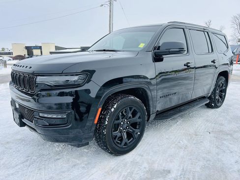Used 2025 Jeep Wagoneer Series II image 37