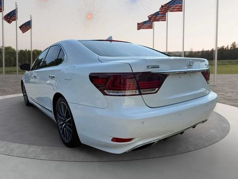 Used 2014 Lexus LS 460 w/ F Sport Package RWD image 4
