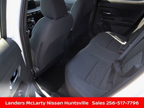 Used 2025 Nissan Kicks SV image 14