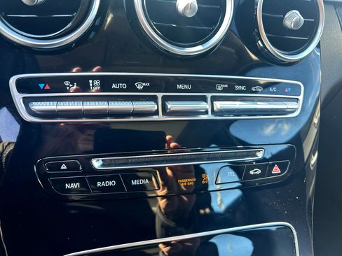 Used 2015 Mercedes-Benz C 300 4MATIC Sedan image 15