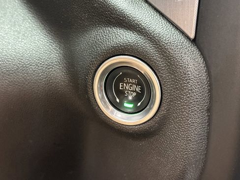 Used 2020 GMC Sierra 1500 SLT w/ SLT Premium Package image 22