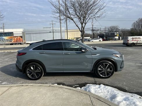 Certified 2023 INFINITI QX55 Essential image 9