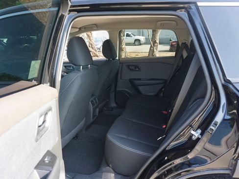 Used 2023 Nissan Rogue S FWD image 13