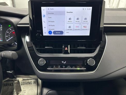 Used 2025 Toyota Corolla LE image 25