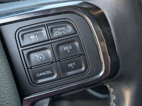 Used 2022 RAM 2500 Limited AWD/4WD image 16