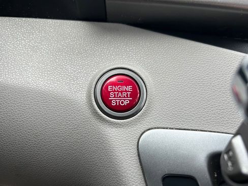 Used 2016 Honda Odyssey EX-L image 18