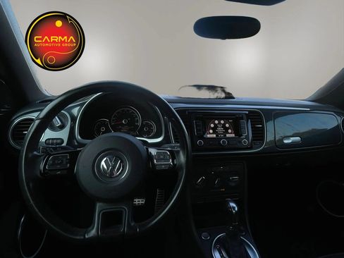 Used 2013 Volkswagen Beetle 2.0T FWD image 35
