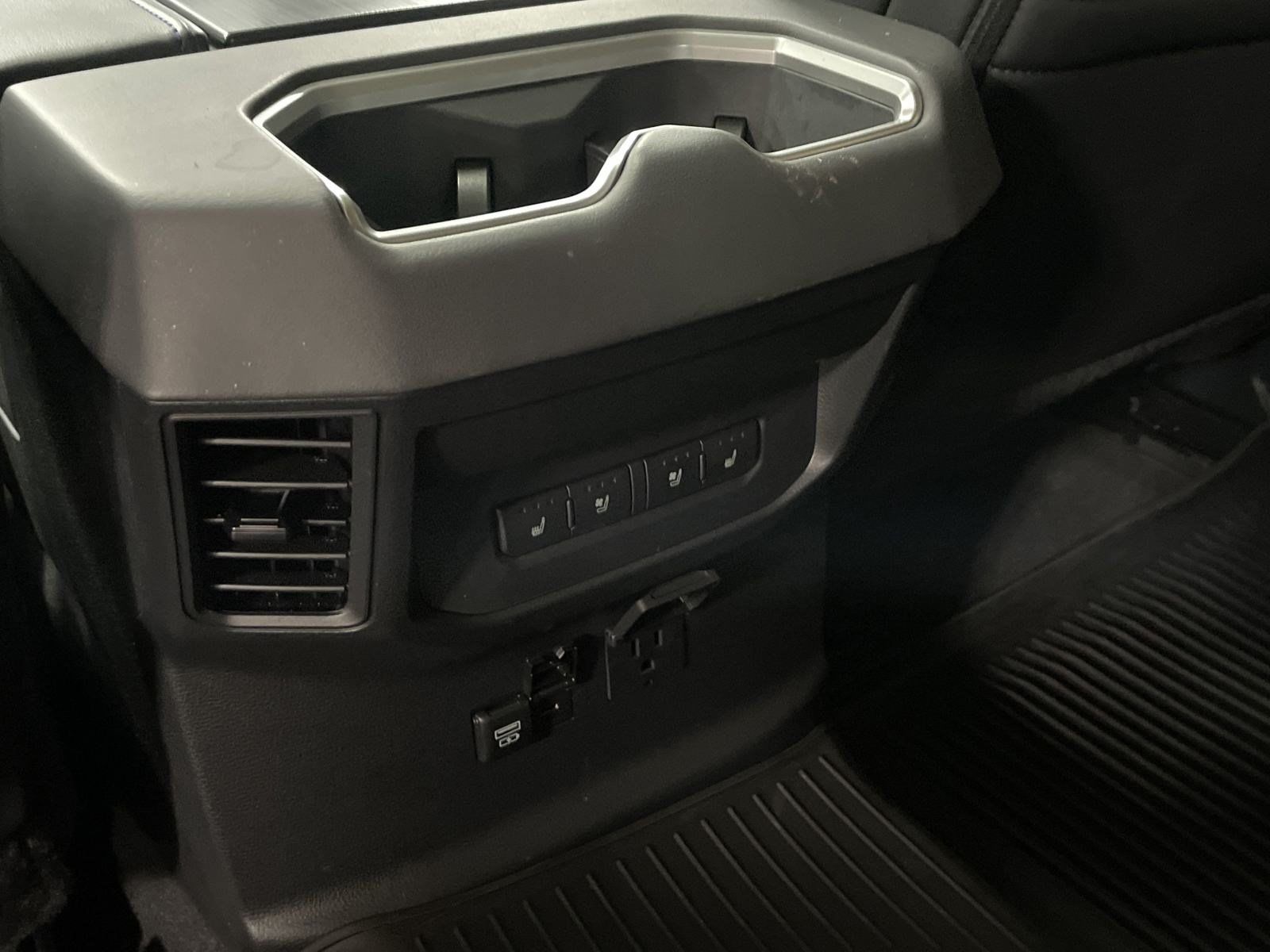 New 2024 Toyota Tundra Platinum AWD/4WD image 16