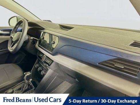 Used 2023 Volkswagen Taos SE w/ Panoramic Sunroof Package AWD/4WD image 30