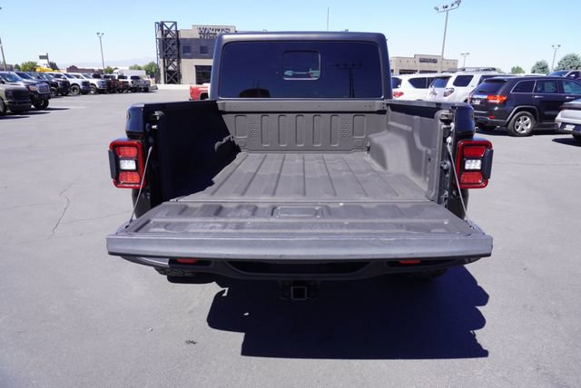 Used 2022 Jeep Gladiator Rubicon w/ LED Lighting Group AWD/4WD image 11