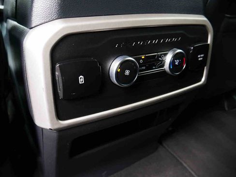 Used 2024 Ford Expedition Max XLT AWD/4WD image 16