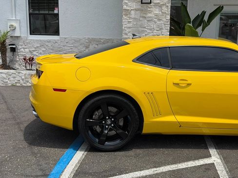 Used 2010 Chevrolet Camaro SS w/ RS Package RWD image 17