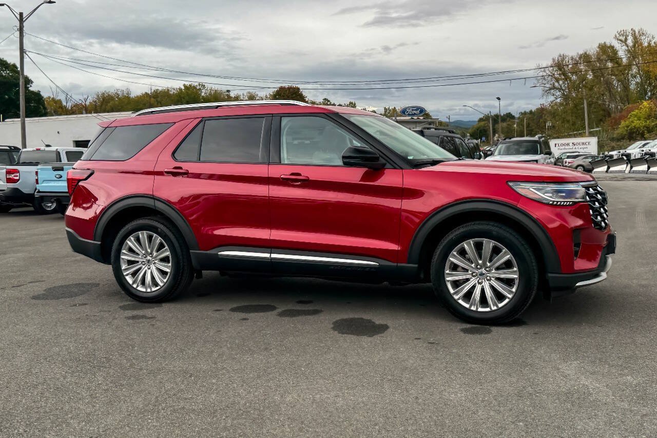 Used 2025 Ford Explorer Platinum w/ LUX Leather Package AWD/4WD image 2