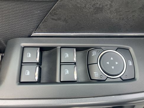 Certified 2025 Ford F150 XLT w/ Equipment Group 301A Standard image 18