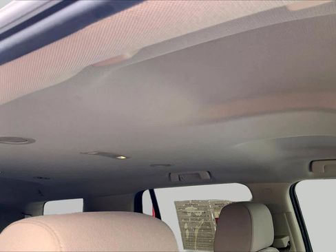 Used 2015 Chevrolet Tahoe LS RWD image 13