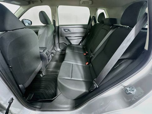 Used 2024 Nissan Rogue S FWD image 29