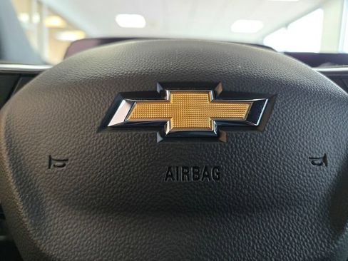 New 2026 Chevrolet Traverse LT image 12