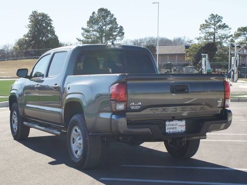Used 2023 Toyota Tacoma SR image 13