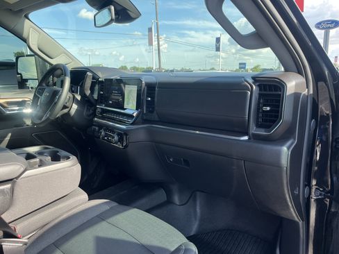 Used 2025 Chevrolet Silverado 2500 LT w/ Z71 Chrome Sport Edition AWD/4WD image 15