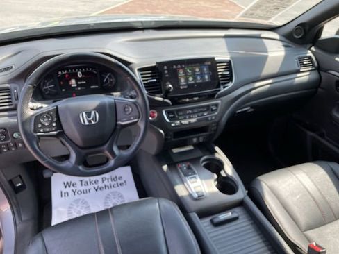 Certified 2023 Honda Passport TrailSport image 17