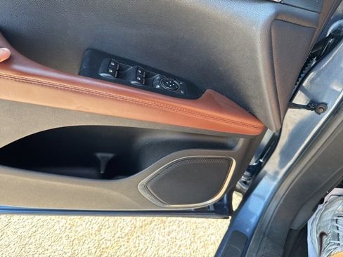 Used 2018 Lincoln MKX Reserve w/ Lincoln MKX Climate Package image 36