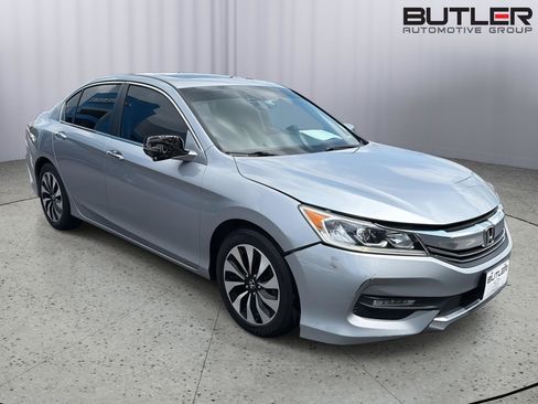 Used 2016 Honda Accord EX image 8