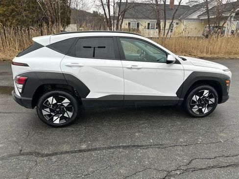 Certified 2025 Hyundai Kona SEL image 6