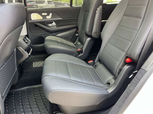 Used 2025 Mercedes-Benz GLS 450 4MATIC image 20