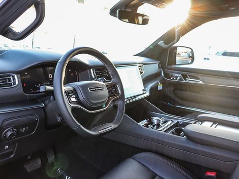 New 2026 Jeep Grand Wagoneer Summit AWD/4WD image 24