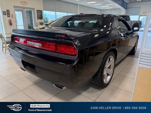 Used 2009 Dodge Challenger SRT8 RWD image 7