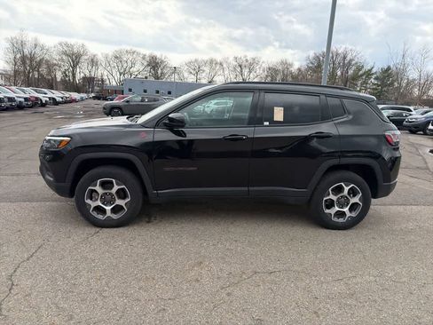 Used 2022 Jeep Compass Trailhawk w/ Trailhawk Elite Group image 5