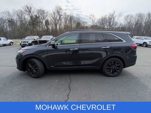 Used 2019 Kia Sorento S image 2