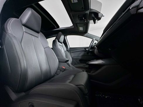 Certified 2023 Audi Q4 e-tron Prestige w/ Black Optic Package image 27