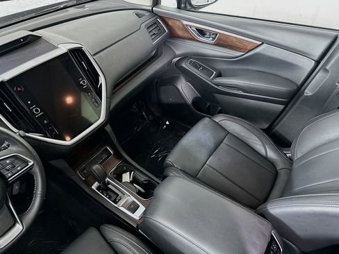 Used 2024 Subaru Ascent Touring AWD/4WD image 30