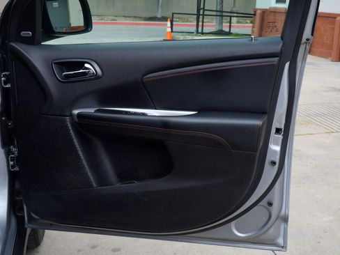 Used 2016 Dodge Journey R/T image 21