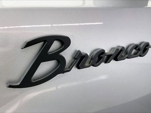 Used 2022 Ford Bronco 2-Door image 7