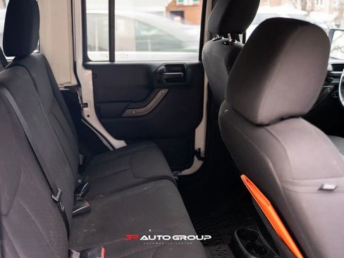 Used 2016 Jeep Wrangler Unlimited Sport image 17