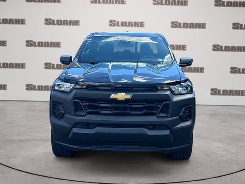 Used 2025 Chevrolet Colorado W/T w/ WT Custom Package RWD image 8