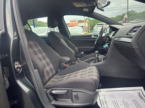 Used 2017 Volkswagen GTI S FWD image 22