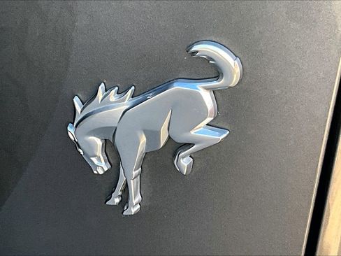 Used 2023 Ford Bronco Badlands image 30