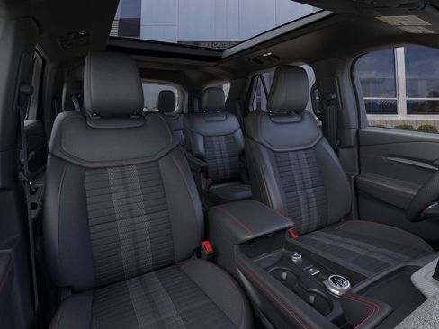 New 2026 Ford Explorer ST-Line w/ ST-Line Street Pack AWD/4WD image 10
