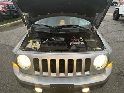 Used 2016 Jeep Patriot Sport AWD/4WD image 23