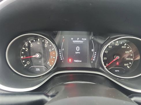 Used 2019 Jeep Compass Latitude w/ Cold Weather Group AWD/4WD image 5