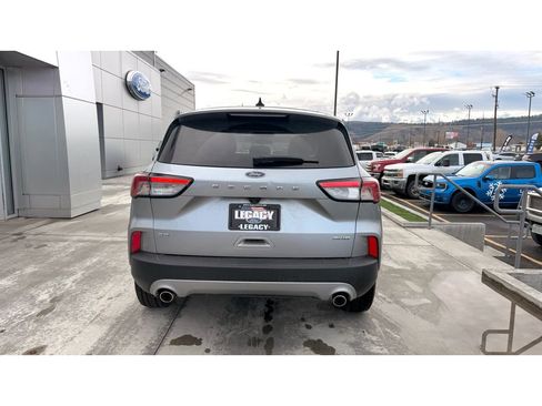 Used 2021 Ford Escape SE image 6