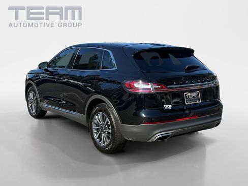 Used 2023 Lincoln Nautilus Reserve w/ Cargo Utility Package FWD image 5